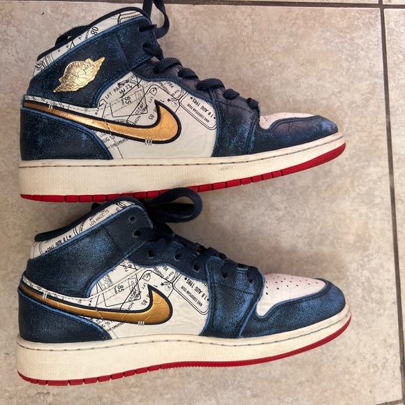 Nike Air Jordan 1 Mid SE Navy Red Take Flight Airplane Sneakers Big Kids 5.5Y - Picture 9 of 11